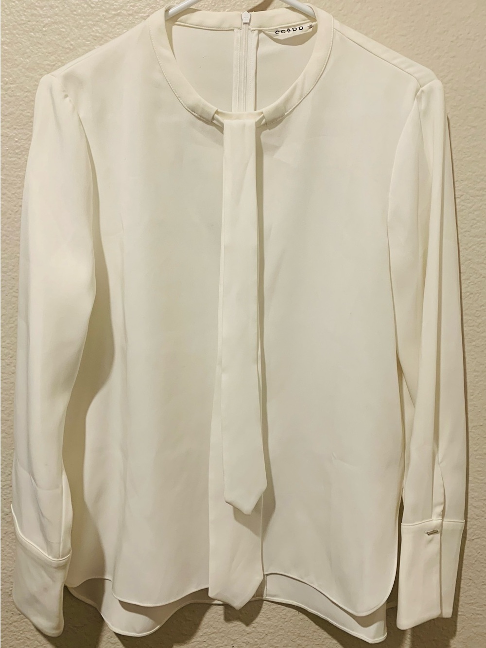 CC & DD white Ivory Tie-Neck Blouse - Women's Elegant Top